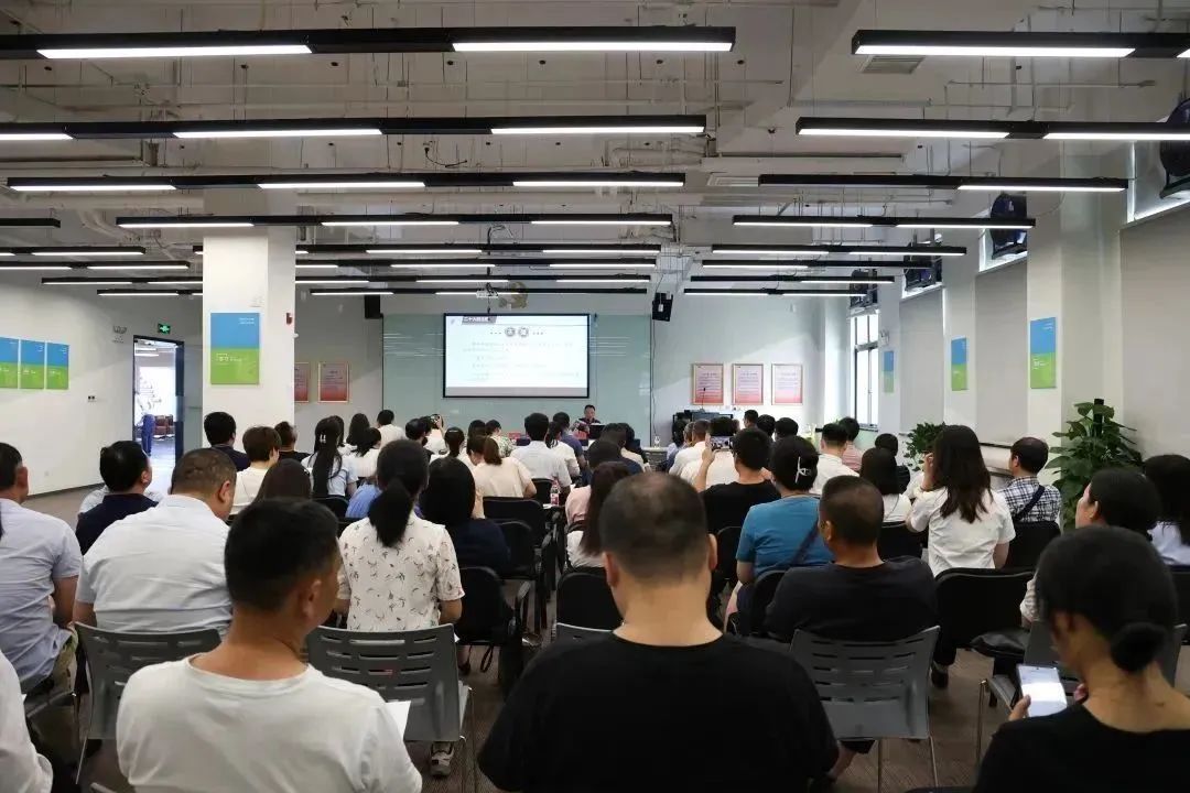 1688027565649223.jpg 640.jpg